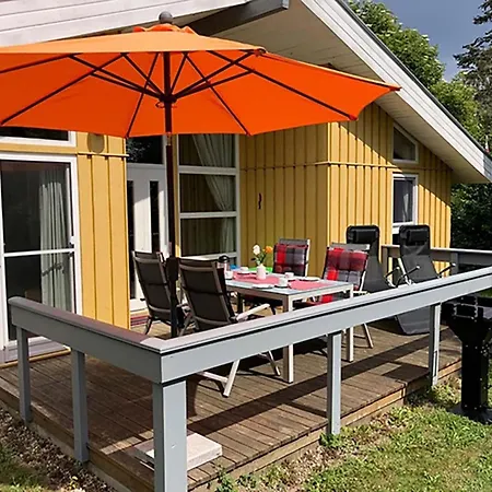 Feriehus Mit Sauna Im Mirow Granzow